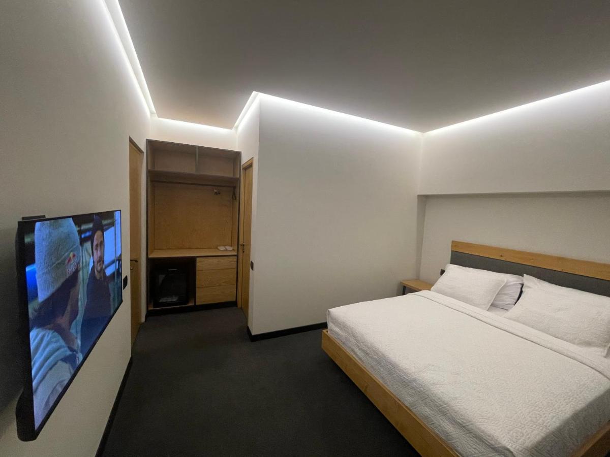 Mist Boutique Hotel Єреван Екстер'єр фото