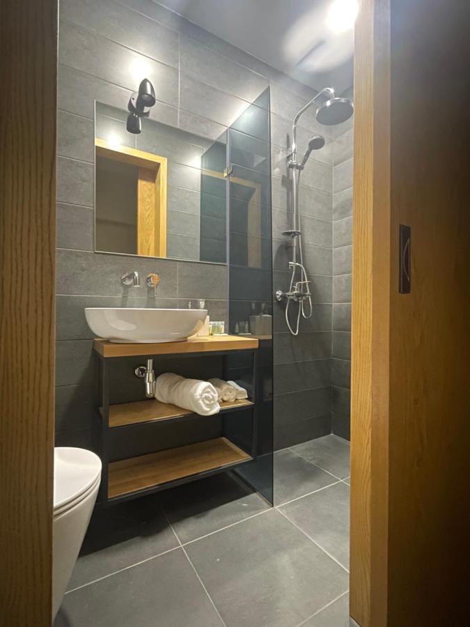 Mist Boutique Hotel Єреван Екстер'єр фото